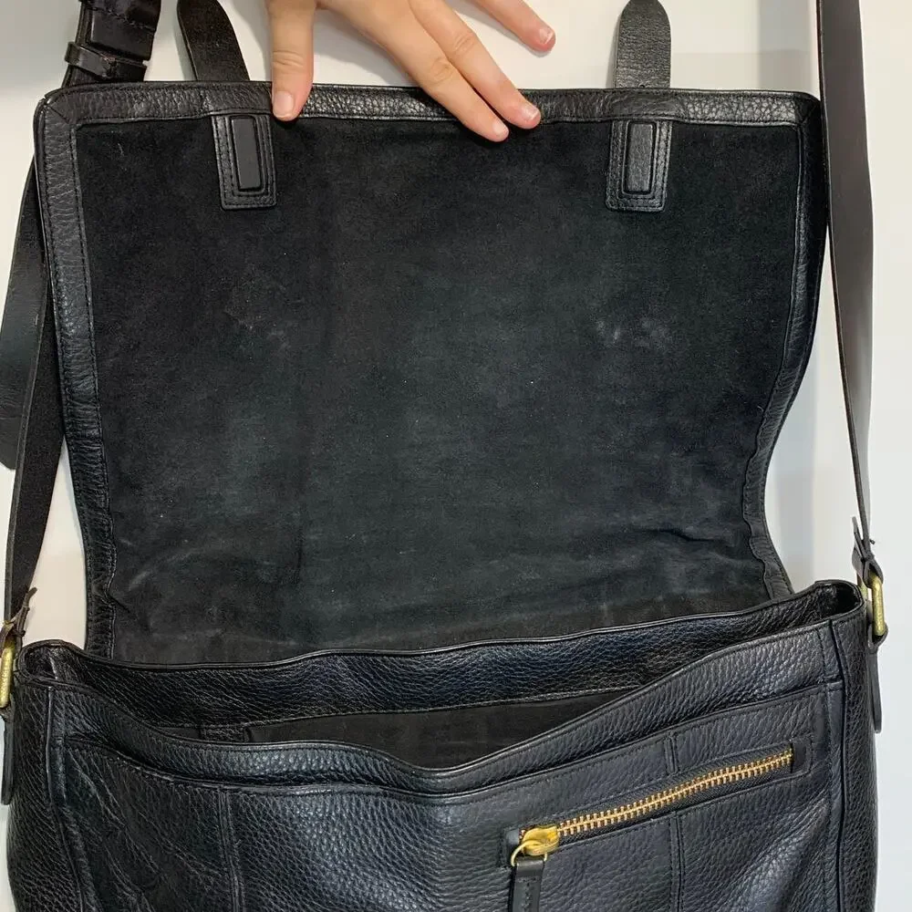 Cole Haan item cole